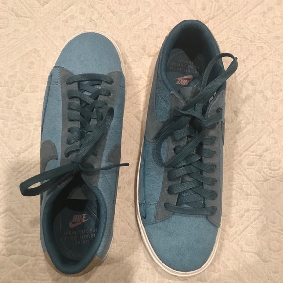 Nike Shoes - 🌵🎄Nike Calf Hair Sneakers